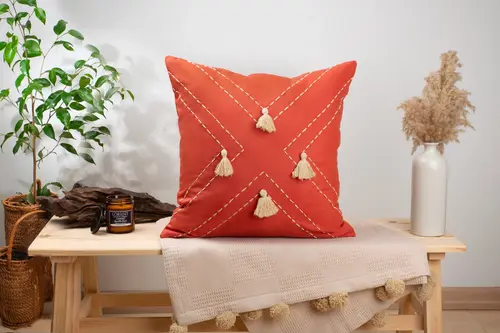 Dfn Home Oslo Püsküllü İşlemeli Kırlent, Kırmızı, 43X43