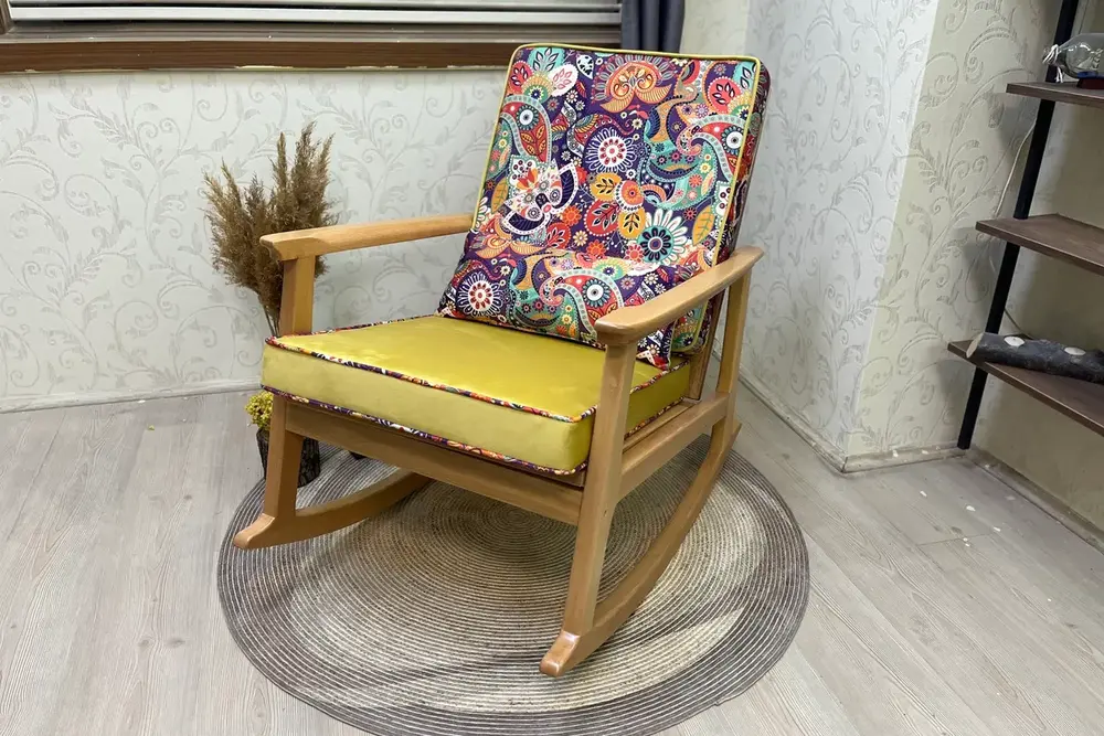 İskandinav Puflu Sallanan Sandalye, Retro, Naturel Ayak