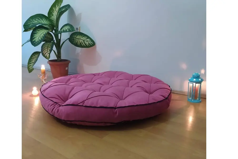 Tubihome Yer Minderi, Pembe