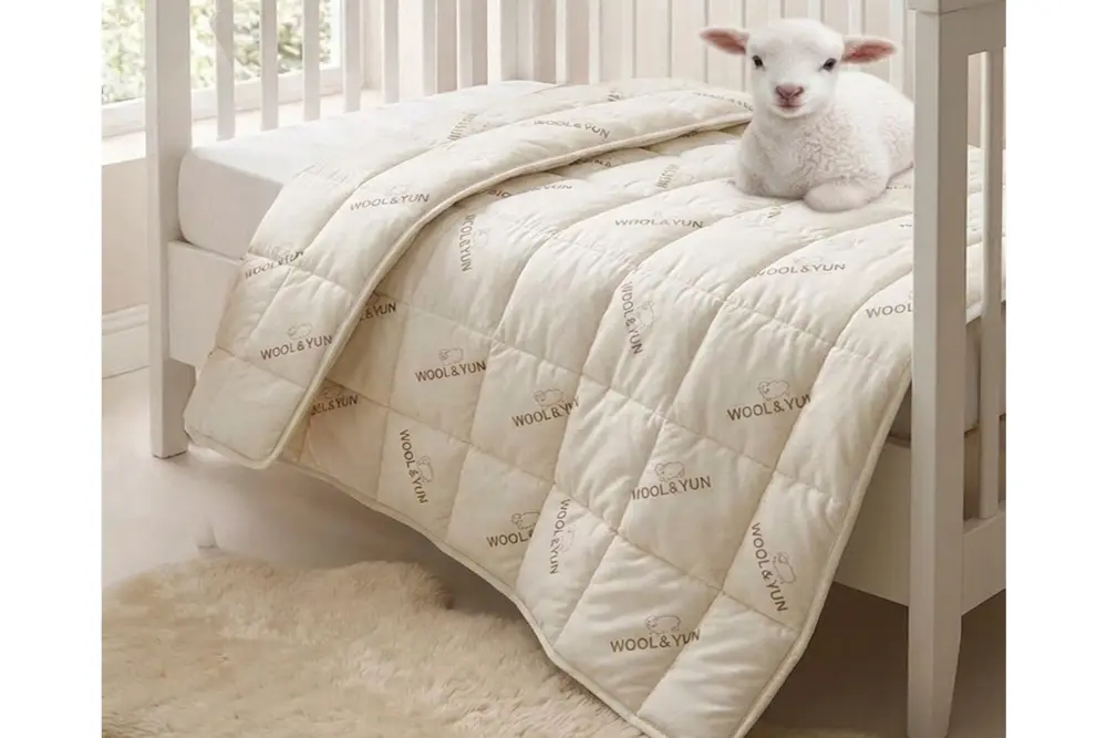 Mono Bebek Yorganı, %100 Doğal Merinos Kuzu Yünü, 100X150 Cm
