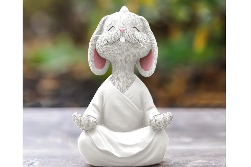 Yoga Yapan Tavşan Biblo, Beyaz