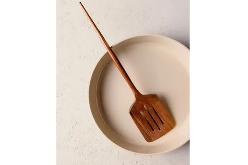 The Mia Natura Akasya Delikli Spatula 35X8 Cm